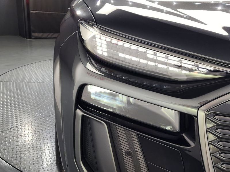 2025 Audi Q6 e-트론 Performance Premium photo 22