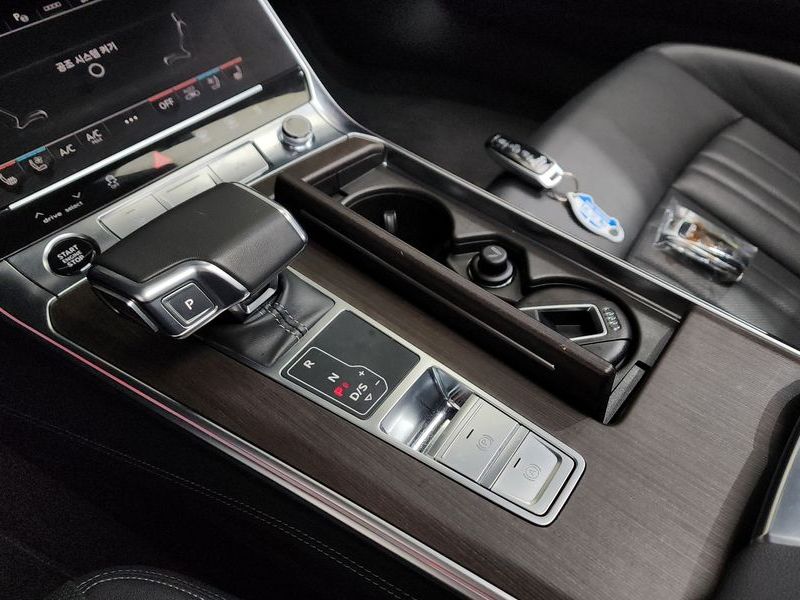 2023 Audi A6 45 TDI Quattro Premium photo 9