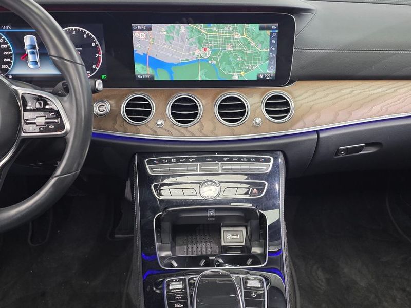 2019 Mercedes-Benz E-Class E300 4MATIC Exclusive photo 14