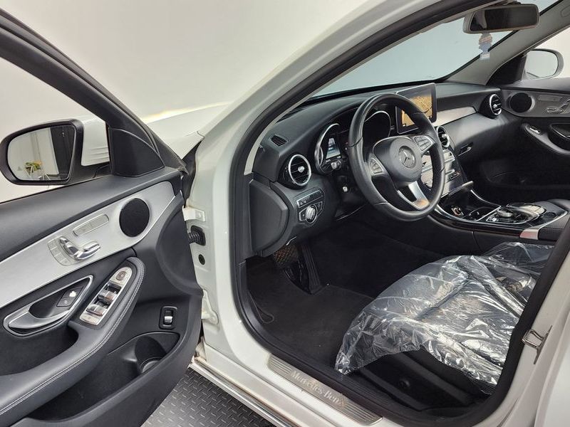 2017 Mercedes-Benz C-Class C220 d Avantgarde photo 10