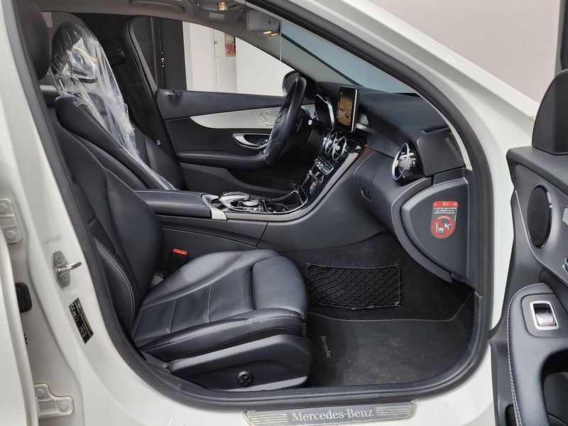 2017 Mercedes-Benz C-Class C220 d Avantgarde photo 26