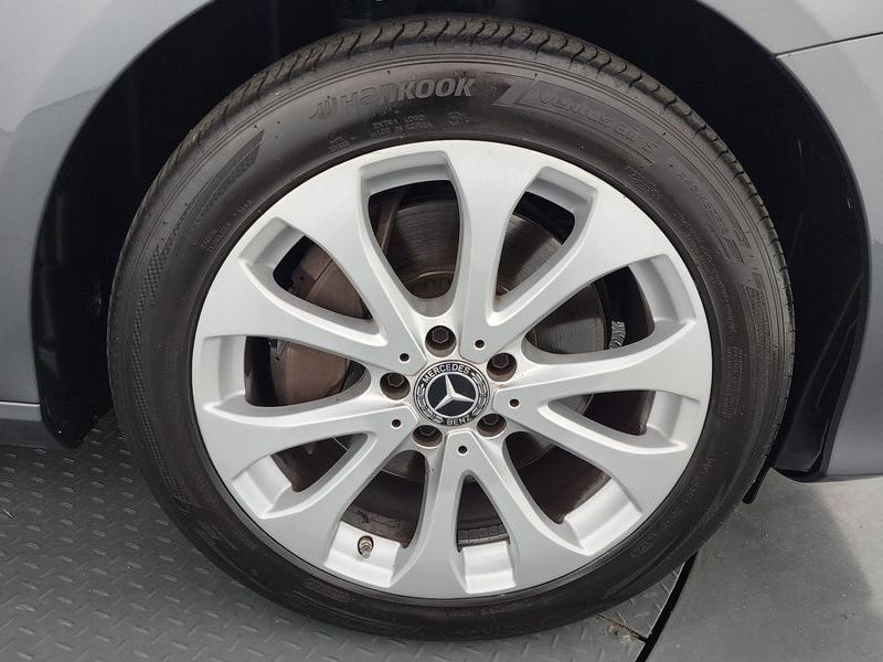 2018 Mercedes-Benz E-Class E300 4MATIC Exclusive photo 21