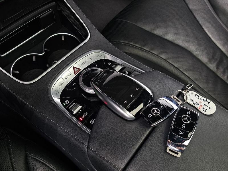 2019 Mercedes-Benz S-Class S350 d photo 16