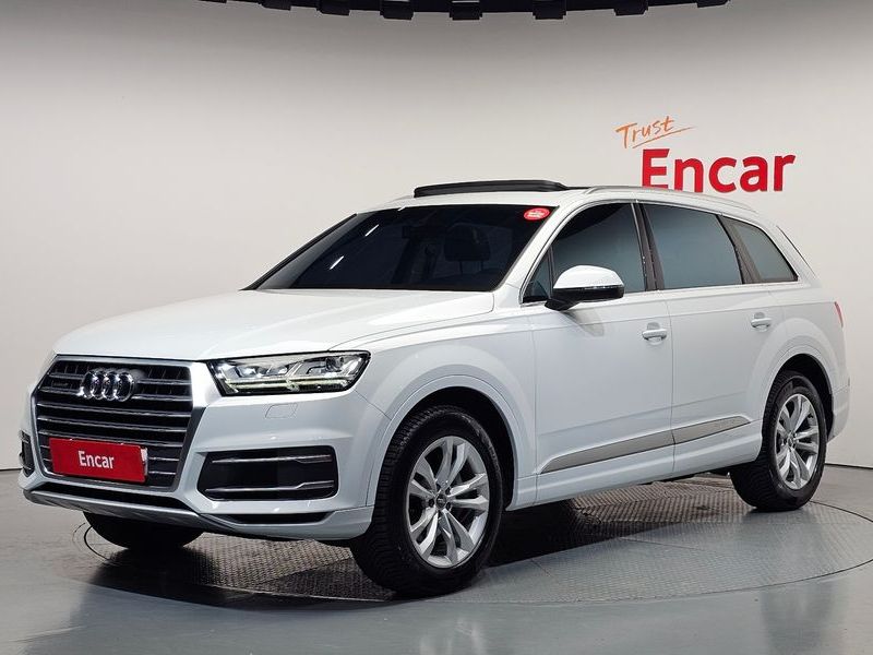 2019 Audi Q7 45 TFSI Quattro photo 1