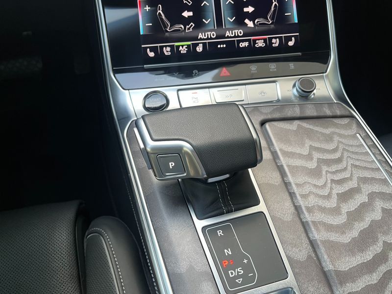2024 Audi A6 45 TDI Quattro Premium photo 9
