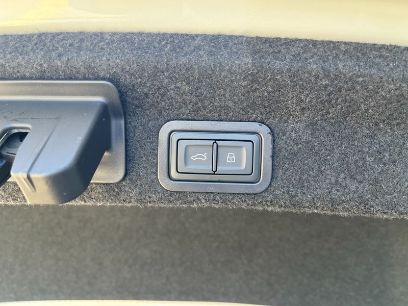 2024 Audi A6 45 TDI Quattro Premium photo 19