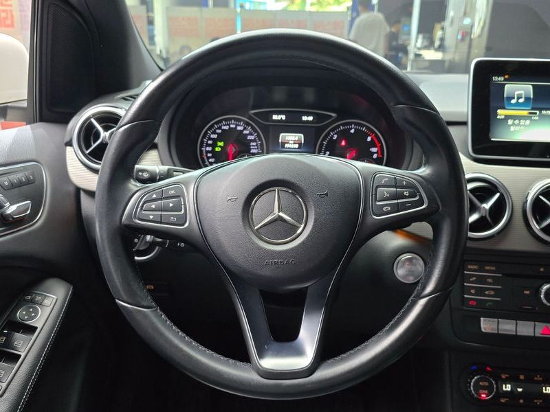 2015 Mercedes-Benz B-클래스 W246 B200 CDI photo 13