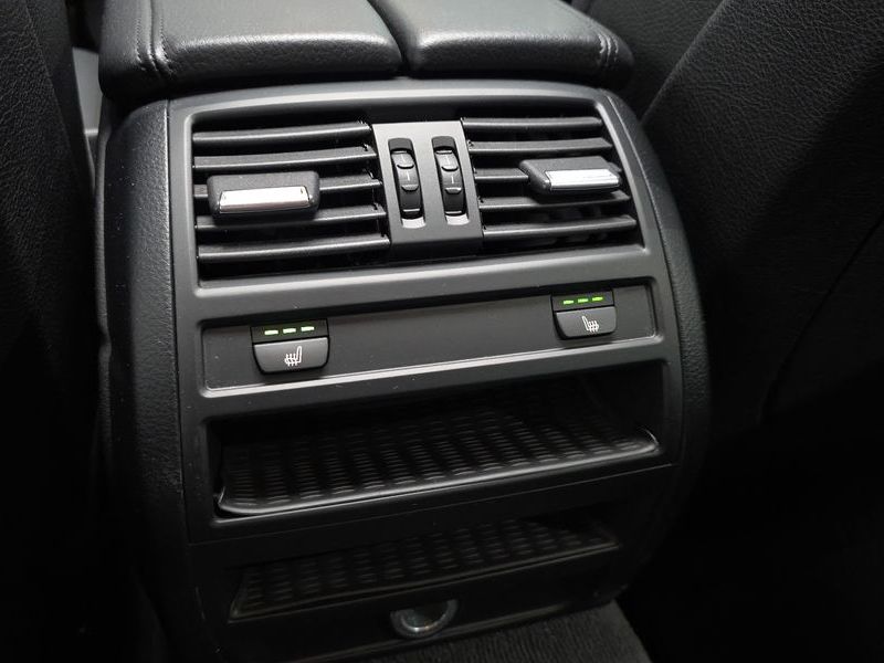 2015 BMW 5 Series 520d xDrive Luxury photo 19