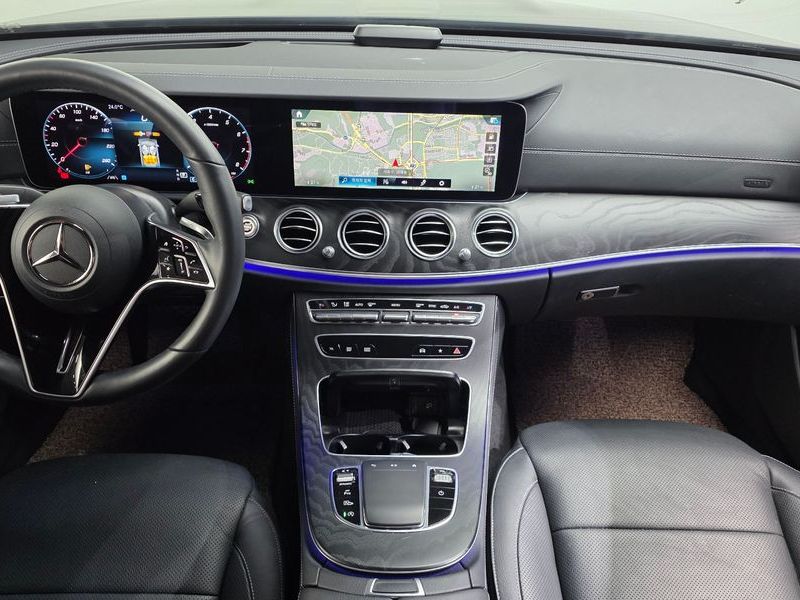 2023 Mercedes-Benz E-Class E250 AMG Line photo 7