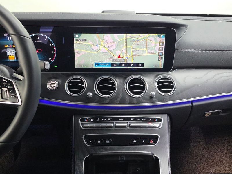 2023 Mercedes-Benz E-Class E250 AMG Line photo 14