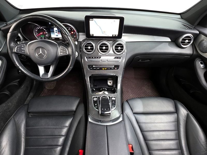 2018 Mercedes-Benz C-Class GLC220 d 4MATIC Premium Coupe photo 7