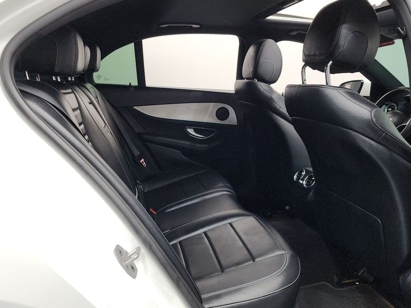 2021 Mercedes-Benz E-Class E250 Avantgarde photo 12