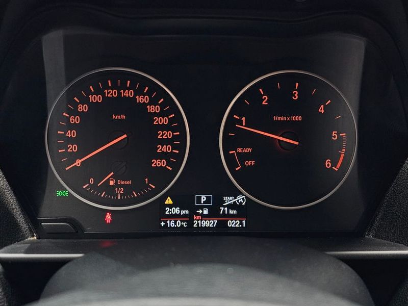 2014 BMW 1시리즈 118d Urban 5Dr photo 8