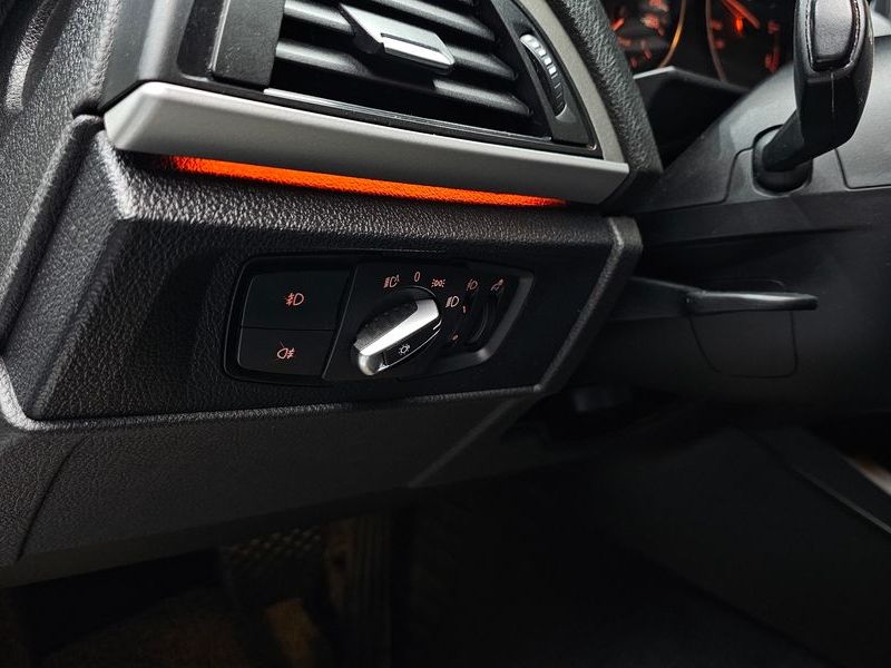 2014 BMW 1시리즈 118d Urban 5Dr photo 14