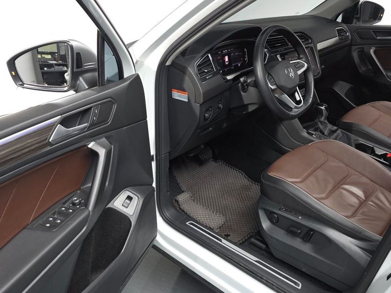 2023 Volkswagen Tiguan 2.0 TSI Prestige photo 12