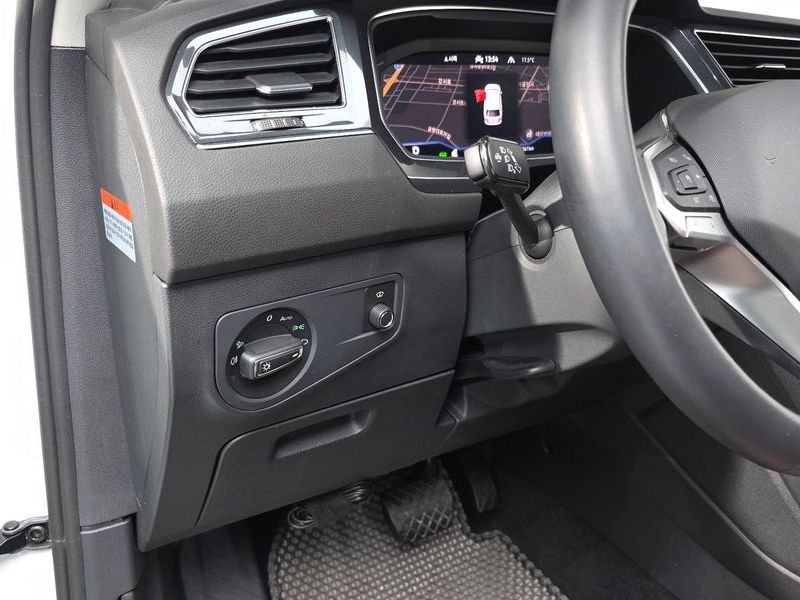 2023 Volkswagen Tiguan 2.0 TSI Prestige photo 13