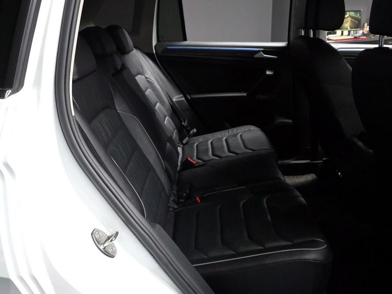 2022 Volkswagen Tiguan 2.0 TDI Premium photo 12