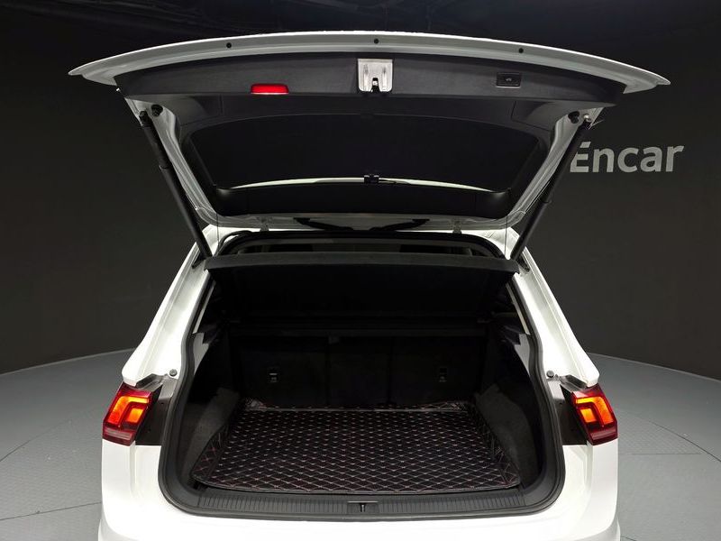 2022 Volkswagen Tiguan 2.0 TDI Premium photo 20