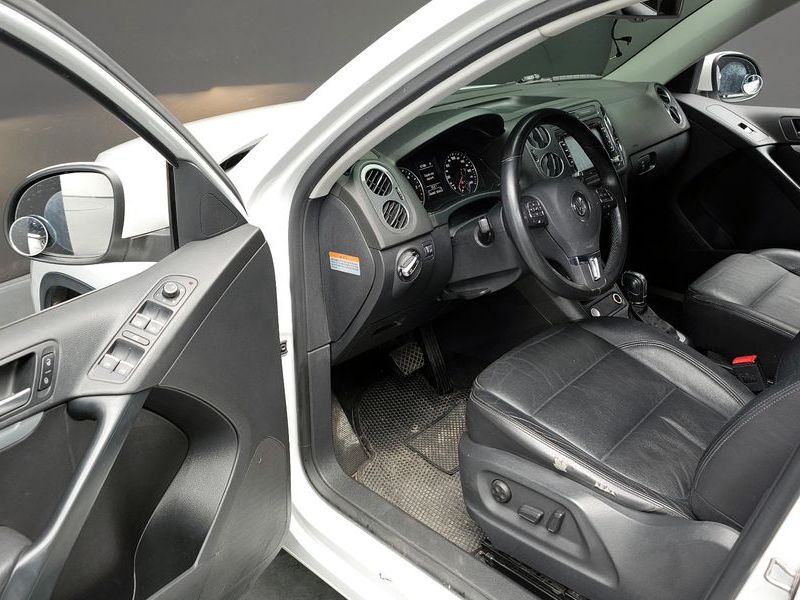2016 Volkswagen Tiguan 2.0 TDI Comfort 5N photo 12