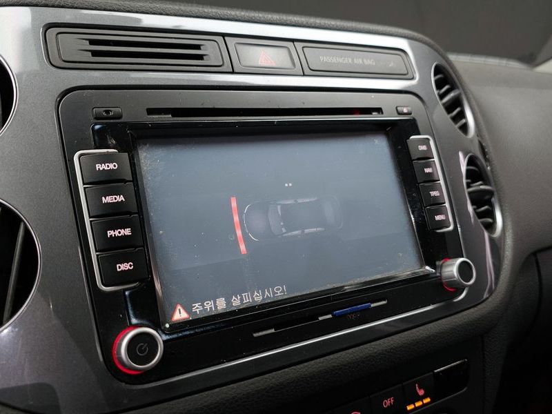 2016 Volkswagen Tiguan 2.0 TDI Comfort 5N photo 15