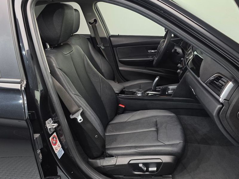 2017 BMW 3 Series 320d photo 11
