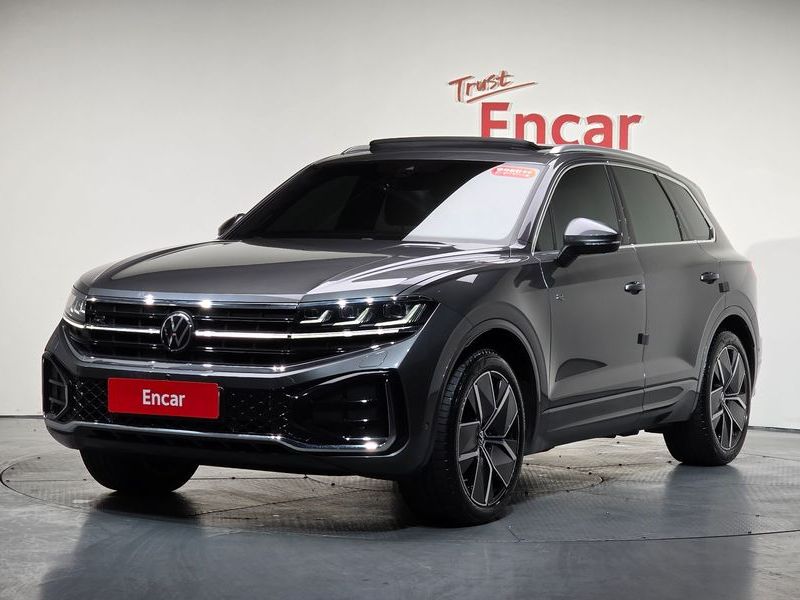 2024 Volkswagen Touareg 3.0 TDI R-Line photo 11