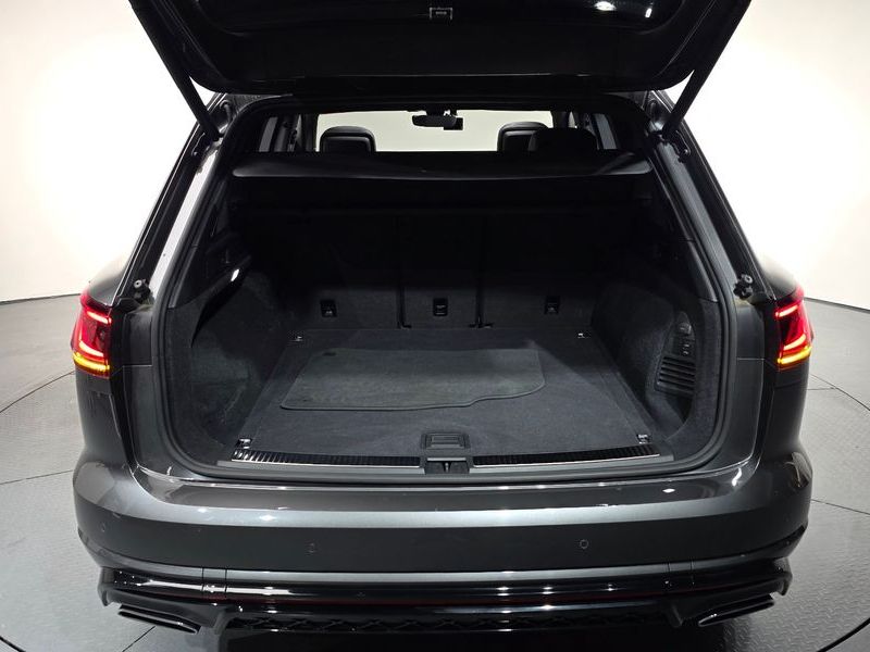 2024 Volkswagen Touareg 3.0 TDI R-Line photo 21