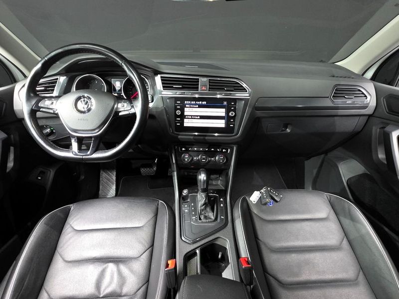 2020 Volkswagen Tiguan 2.0 TDI Premium photo 7