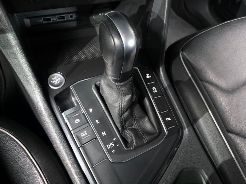 2020 Volkswagen Tiguan 2.0 TDI Premium photo 9