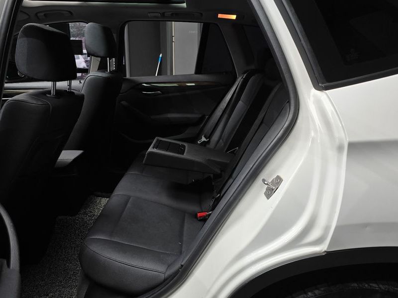 2014 BMW X1 xDrive 18d photo 12