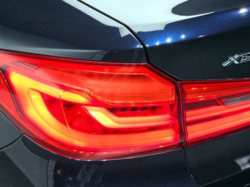 2018 BMW 5 Series 520d xDrive M Sport Package Plus photo 23