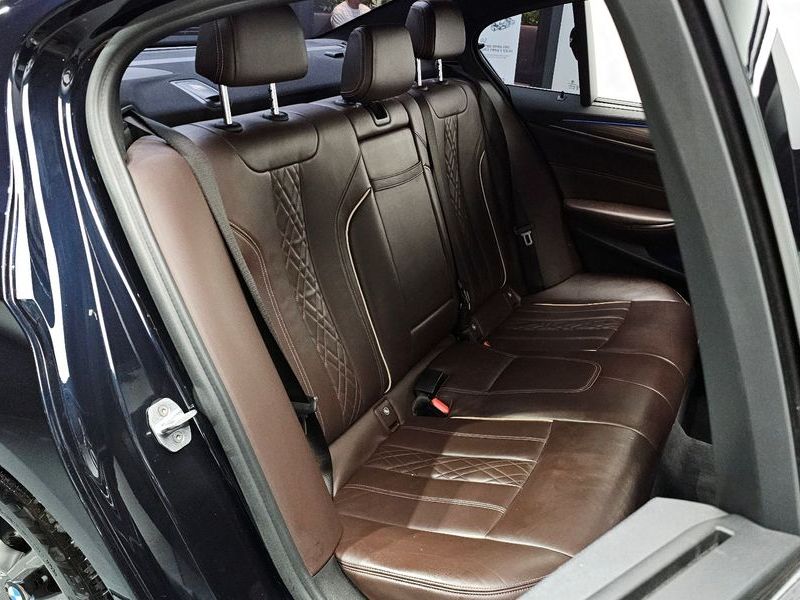 2018 BMW 5 Series 520d xDrive M Sport Package Plus photo 26