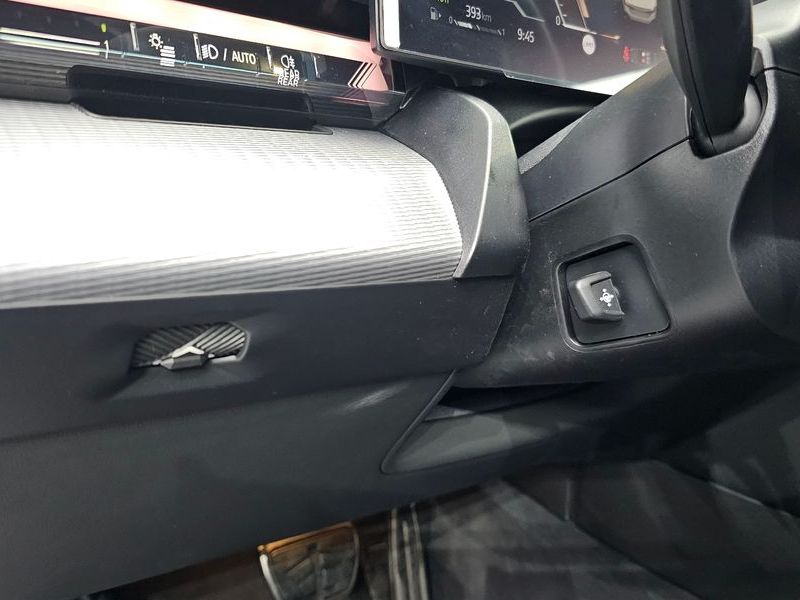 2026 BMW 5 Series 520i M Sport photo 15