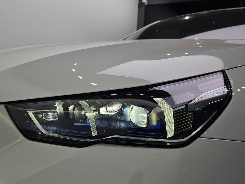 2026 BMW 5 Series 520i M Sport photo 22
