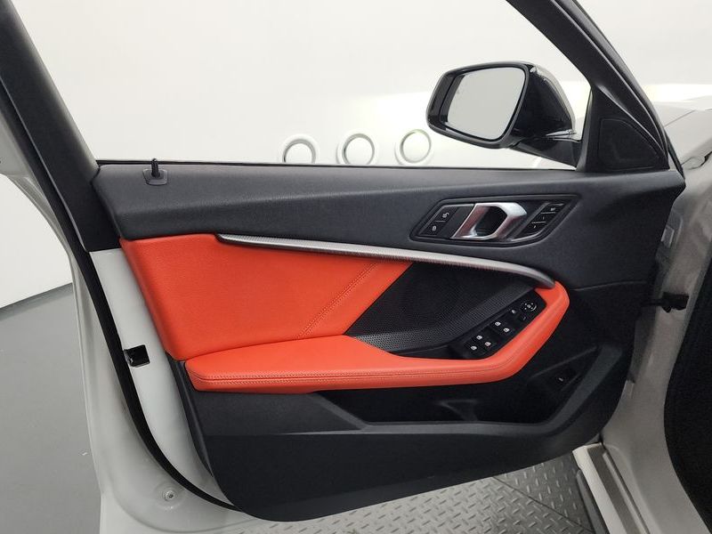 2024 BMW 1시리즈 M135i xDrive photo 24
