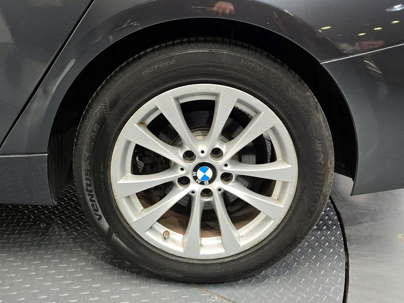 2014 BMW 3 Series GT 320d photo 21