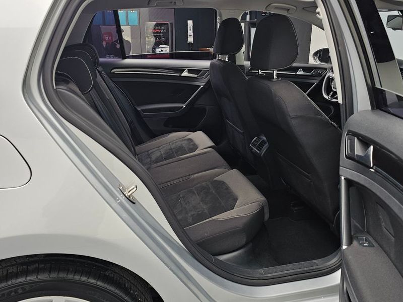 2014 Volkswagen Golf 1.4 TSI photo 11