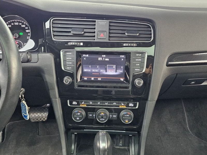 2014 Volkswagen Golf 1.4 TSI photo 13