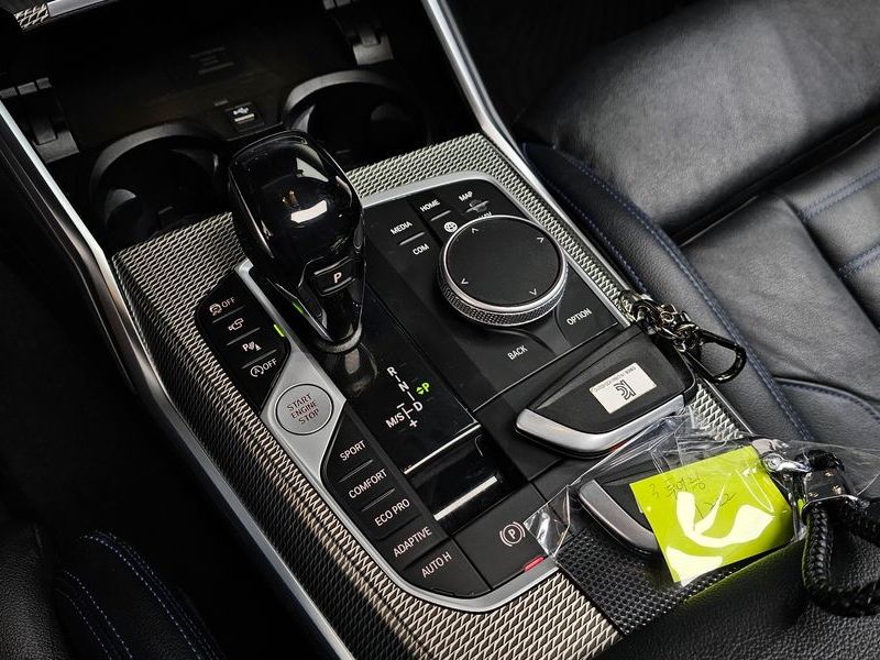 2021 BMW 3 Series M340i xDrive Touring photo 9