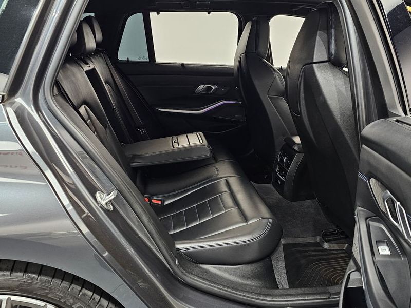 2021 BMW 3 Series M340i xDrive Touring photo 11