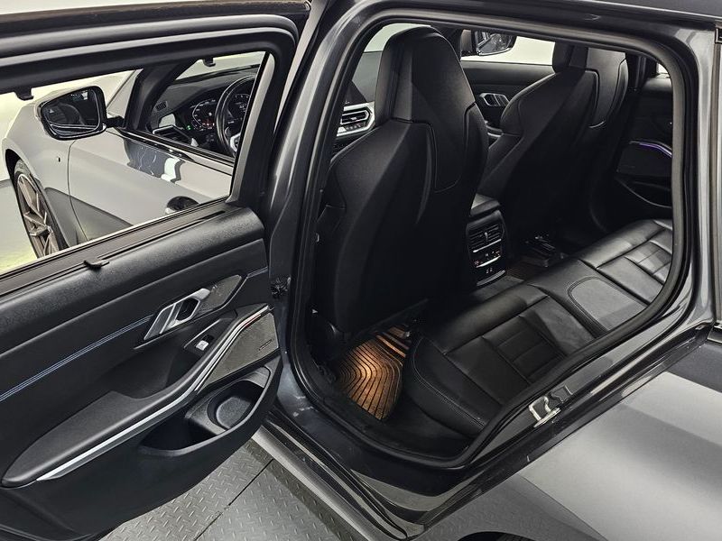 2021 BMW 3 Series M340i xDrive Touring photo 20