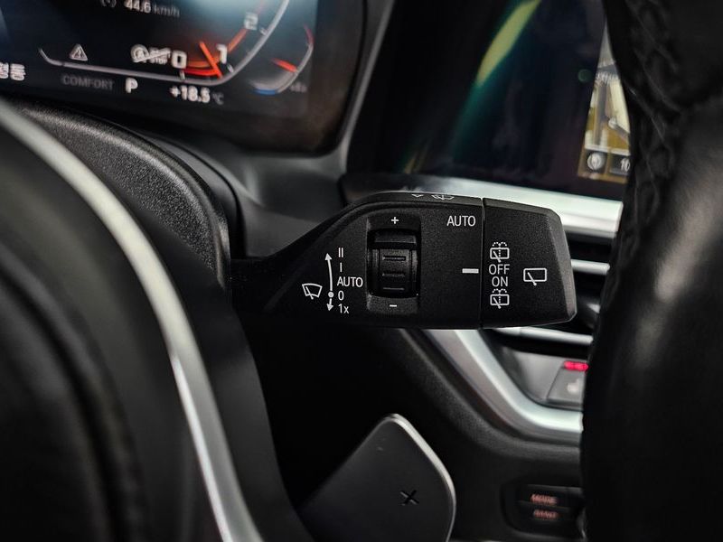 2021 BMW 3 Series M340i xDrive Touring photo 29