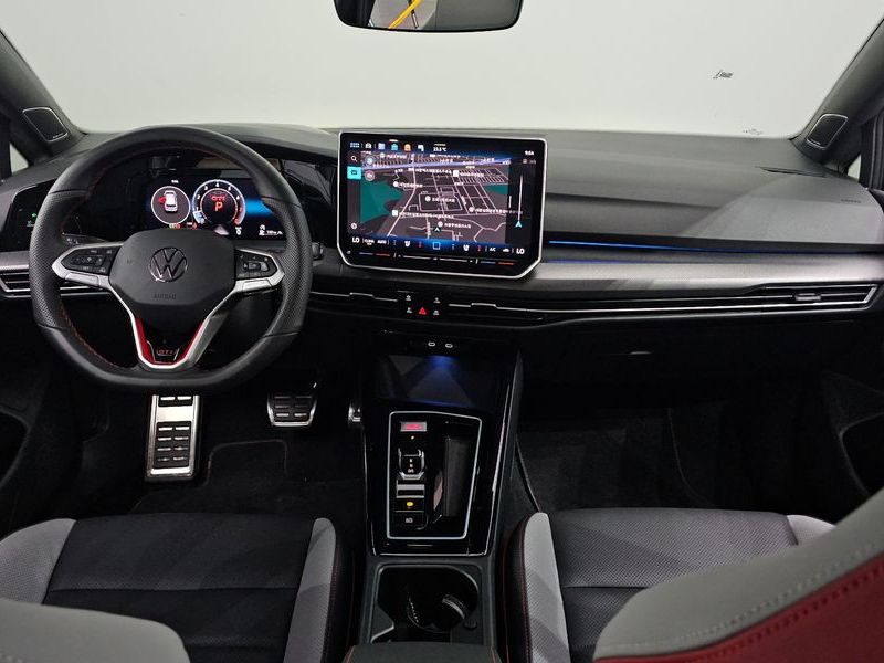 2025 Volkswagen Golf 2.0 GTI photo 7