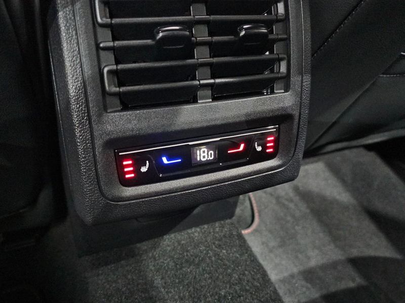 2025 Volkswagen Golf 2.0 GTI photo 18