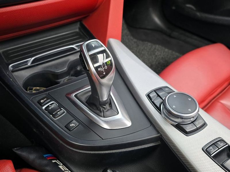 2016 BMW 4 Series 428i M Sport Convertible photo 9