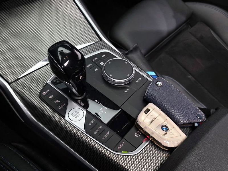 2020 BMW 3 Series 320d M Sport photo 9