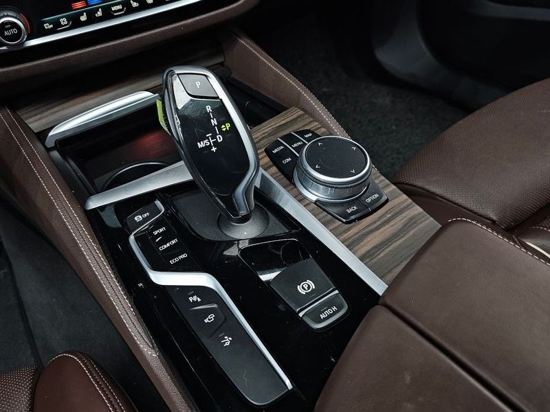 2020 BMW 6시리즈 GT 630i xDrive M Sport photo 9