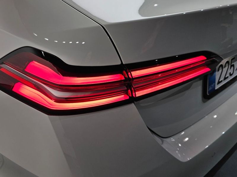 2025 BMW 5 Series 520i M Sport photo 23