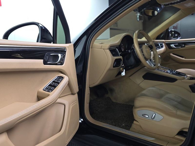 2015 Porsche Macan 2.0 95B photo 10