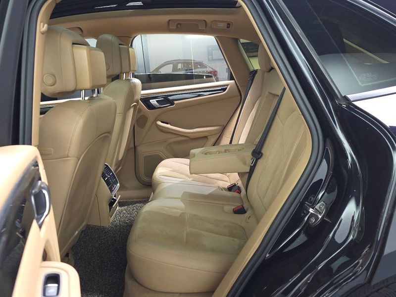2015 Porsche Macan 2.0 95B photo 12
